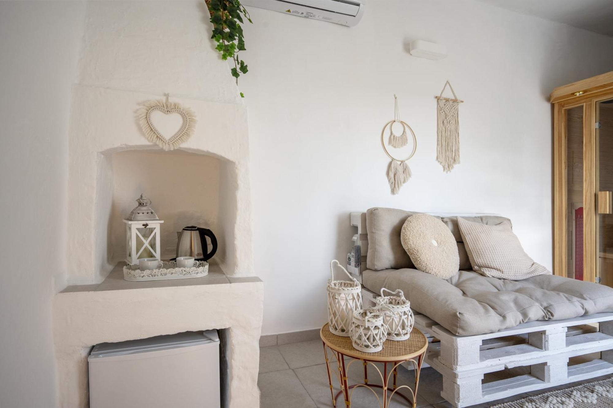 Dimora Giulia Luxury Suite And Room Castellana Grotte Exterior photo